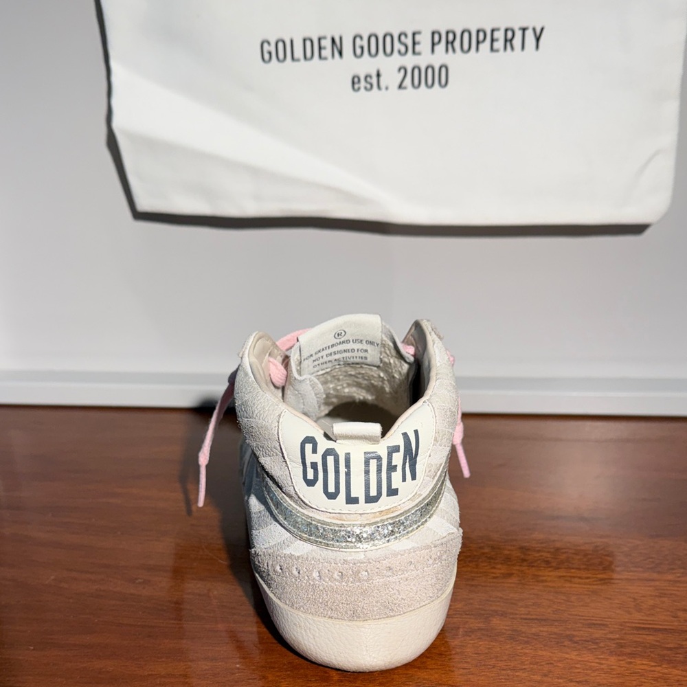 Golden Goose Low-Top Sneakers in White and Pink - Picture 10 of 13
